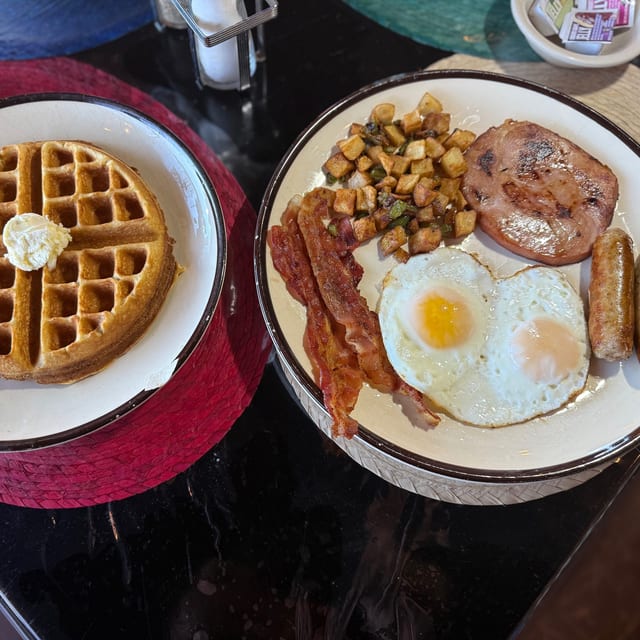 Waffle Combo.